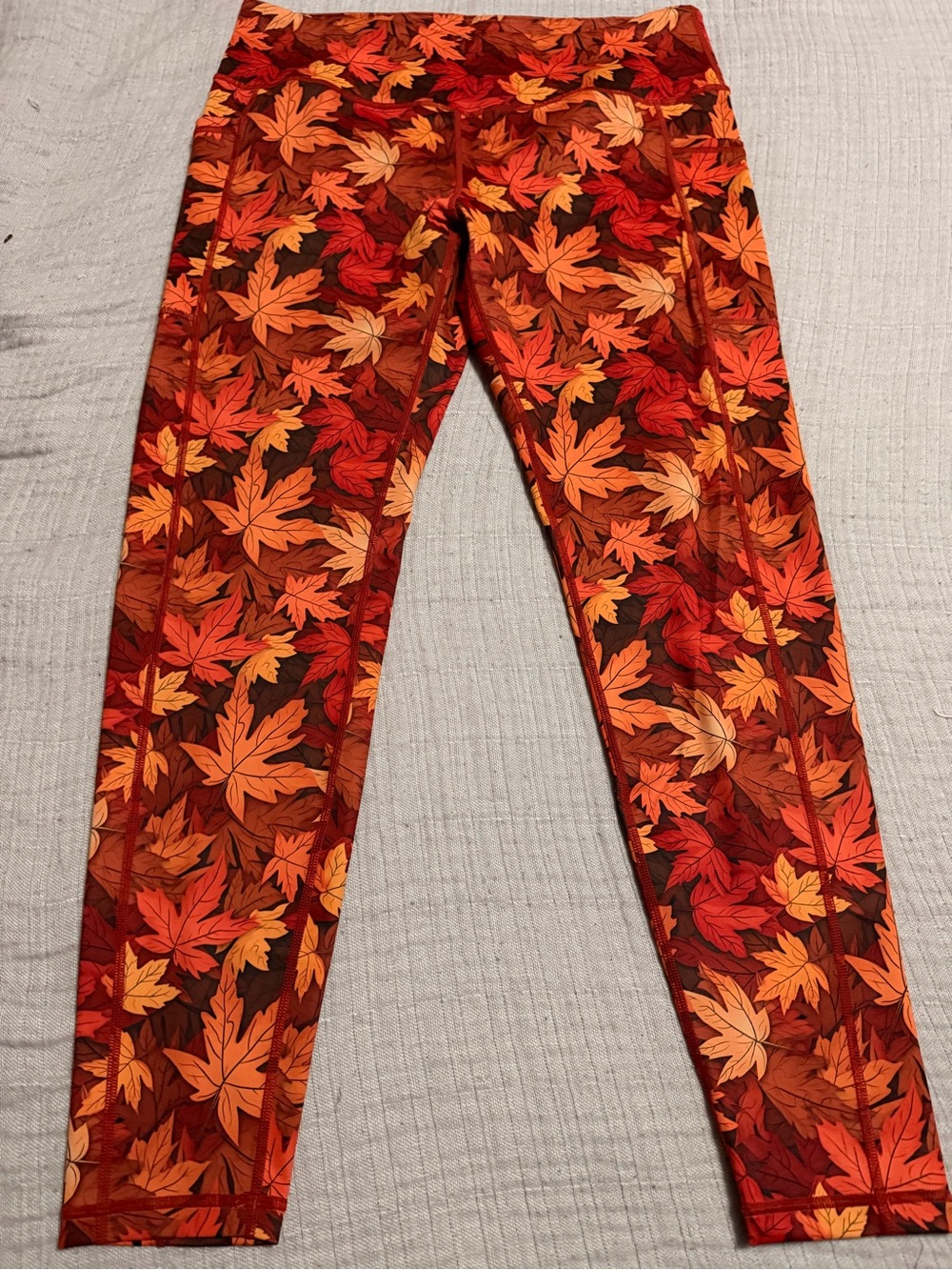 Women’s XL Constantly Varied Gear leaf leggings